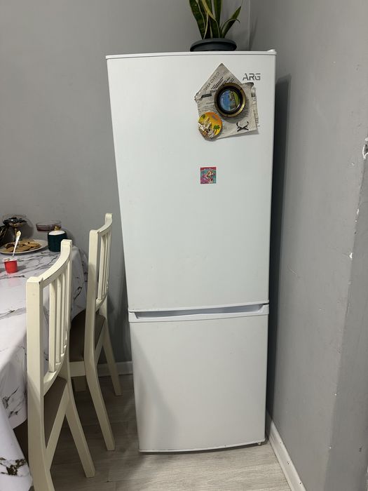 Продам Холодильник ARG