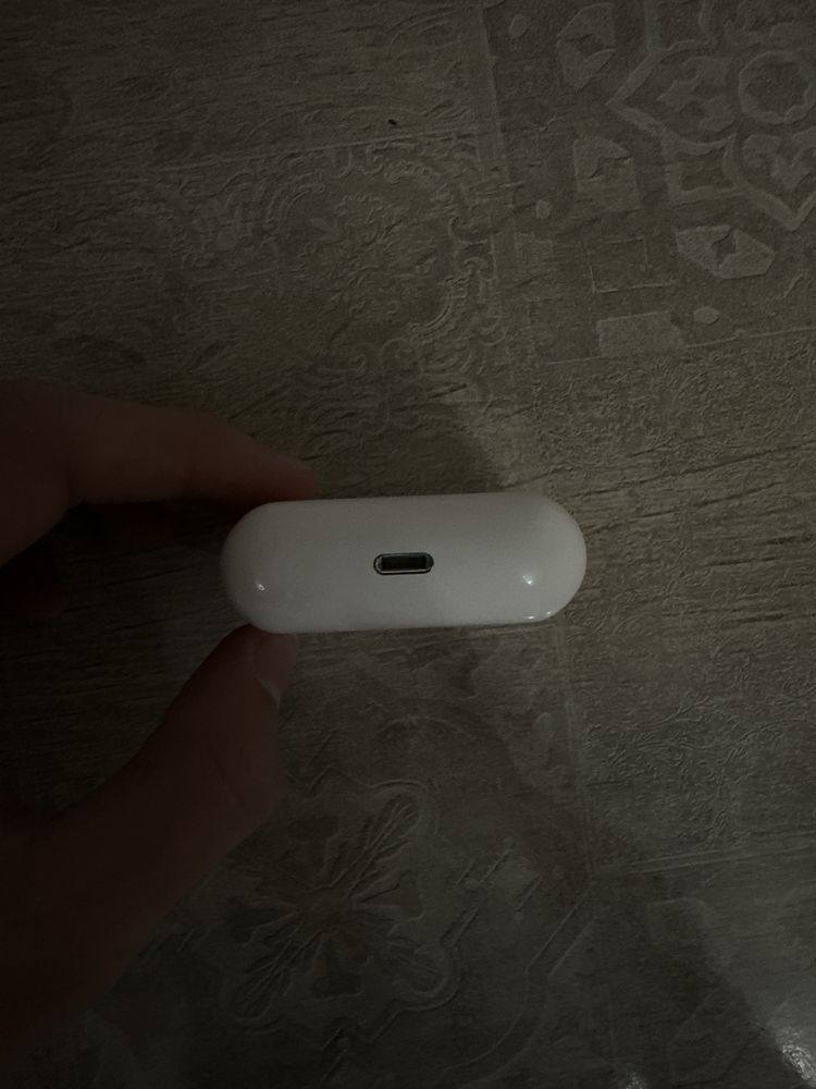 Apple AirPods Pro (1)