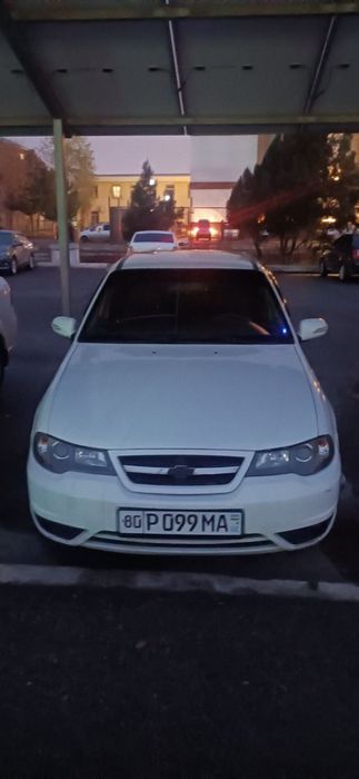 Nexia 2 sotiladi 1.6 2010 yil tez va arzon sptiladi