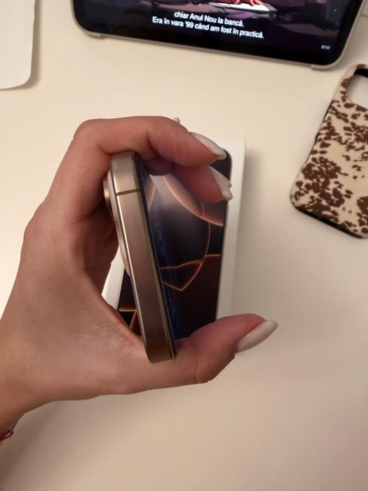 Iphone 16 Pro 256 GB, Desert Titanium