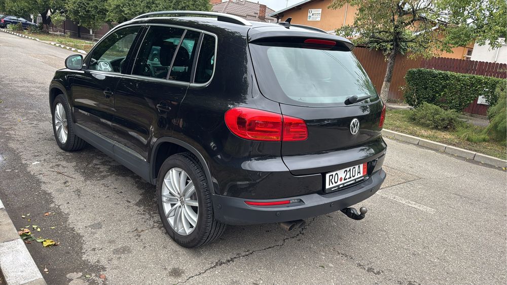 VW Tiguan LIFE 2.0 / 140 CP / Automat / 4 x 4  / NAVI 145 200 KM