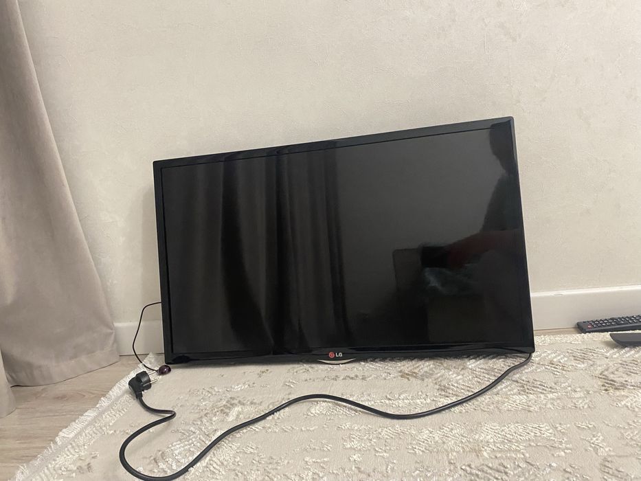 Телевизор, б/у на запчасти, марки LG