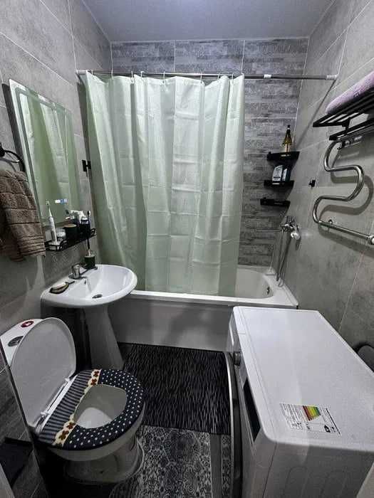 Ассалом ХАво Голден Хаус,Ориентир: Кадышева , Метро Алмаз, 64м2 !!