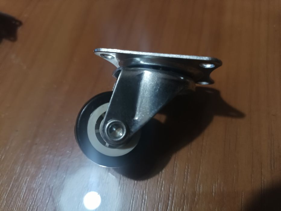 Мебелни колелца 4бр