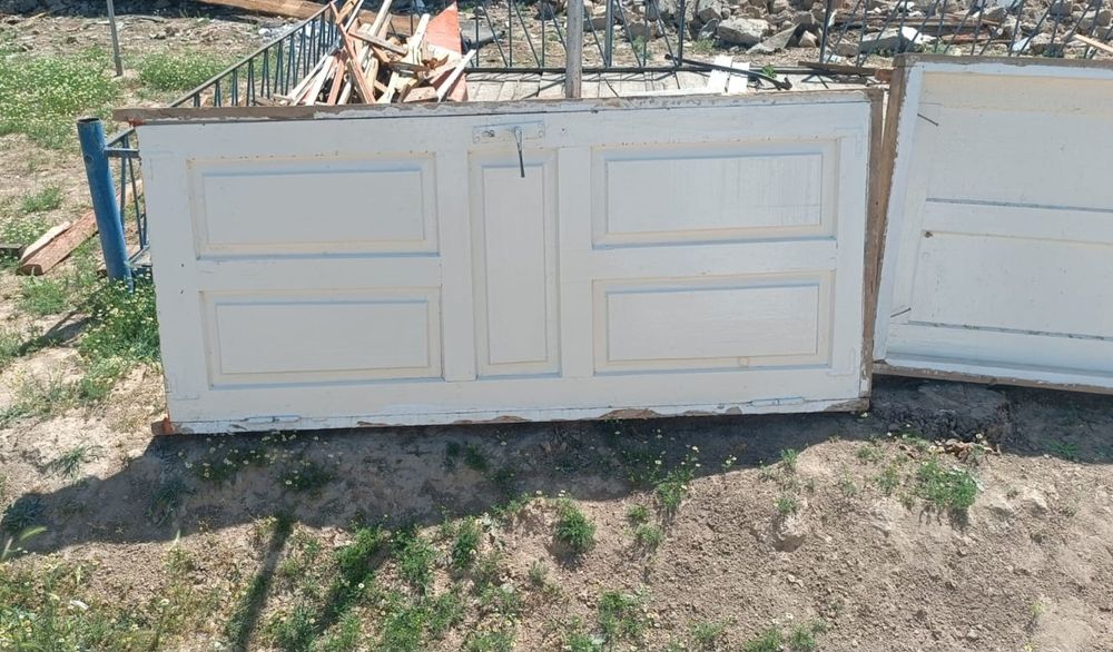 Таза ағаш есік сатылады