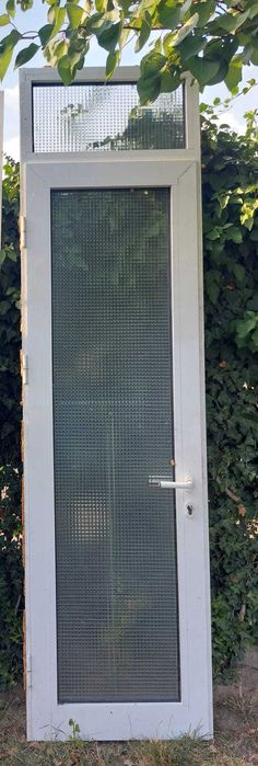 Ușă aluminiu albă