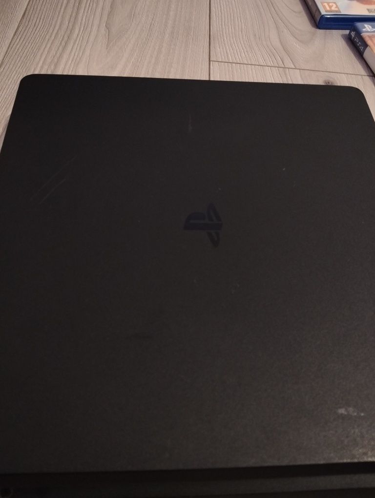 Ps4 slim 500gb 8 jocuri