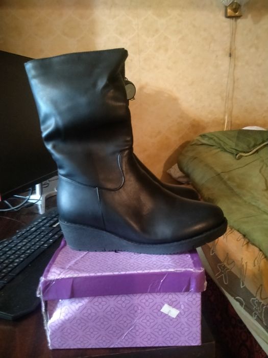Продам сапожки женские зимние 36 размер
