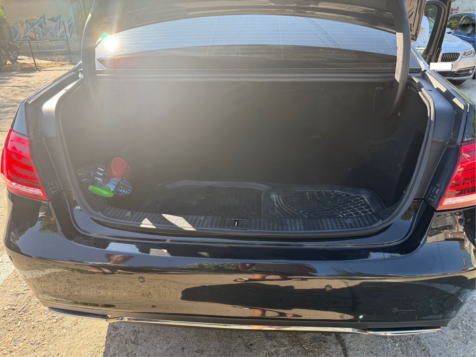 Mercedes E300 Bluetec Hybrid