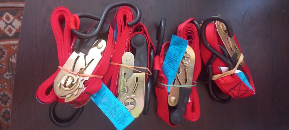 Колани за пристагане на багаж