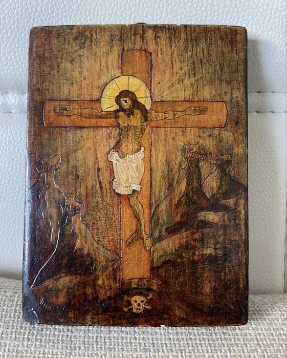 Icoana veche pe lemn.