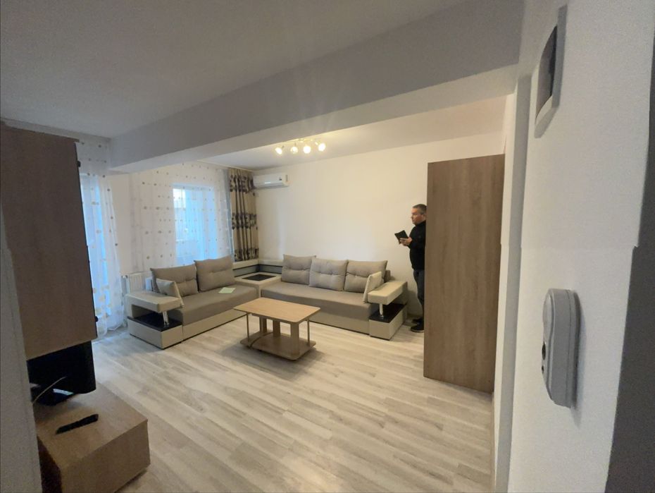 Inchiriez Garsoniera