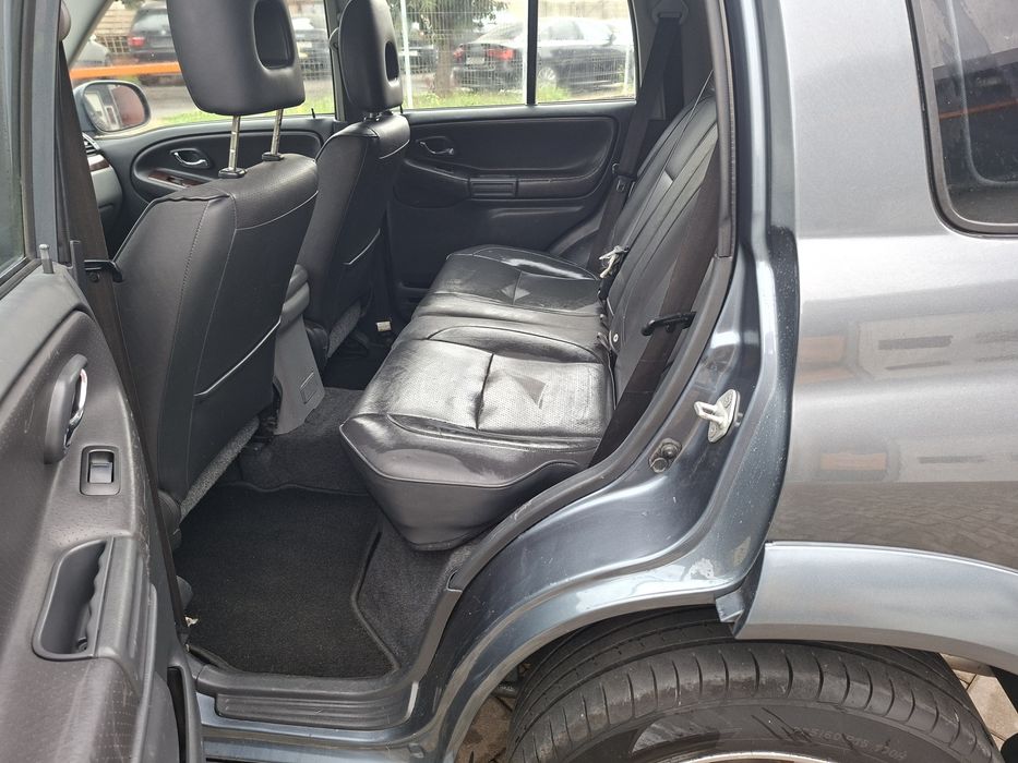 Vând Suzuki Grand Vitara 2.0 Benzină Limited 4x4
