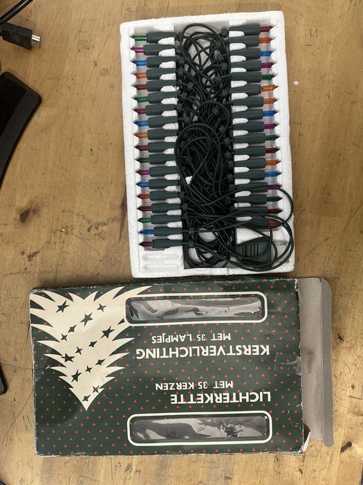 Instalatie pom de craciun