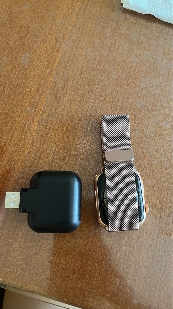 Smart watch с магнитна каишка