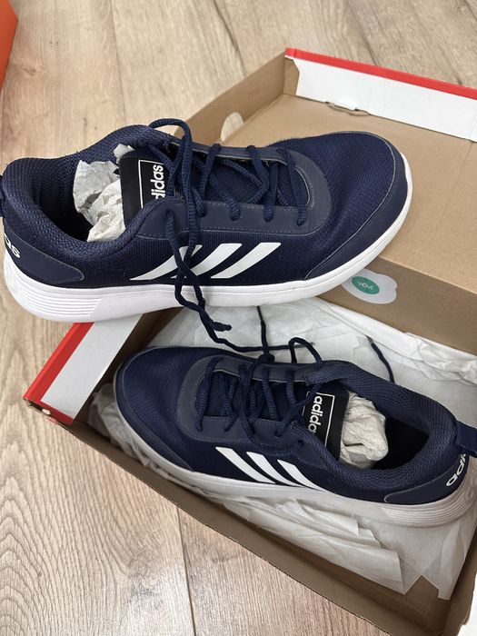 Кросовки adidas