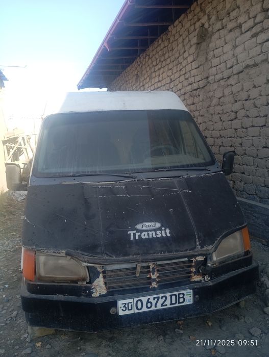 Ford fransit sotiladi