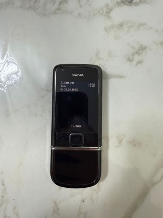 Продам Nokia 8800