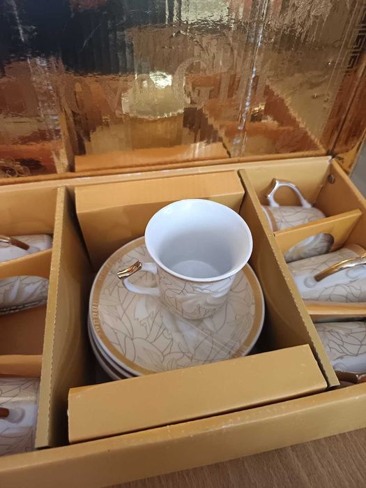 Порцеланов сервиз за кафе