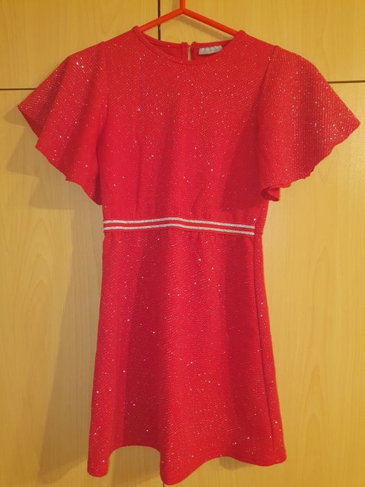 Детска червена рокля размер 146