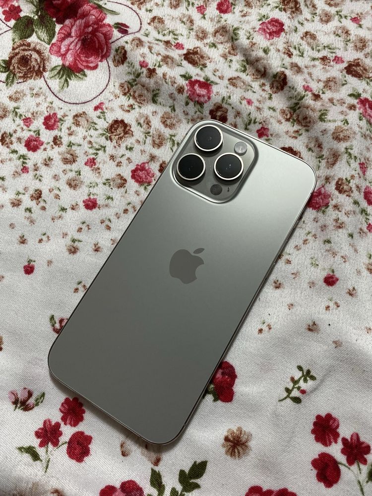iPhone 16 Pro Max