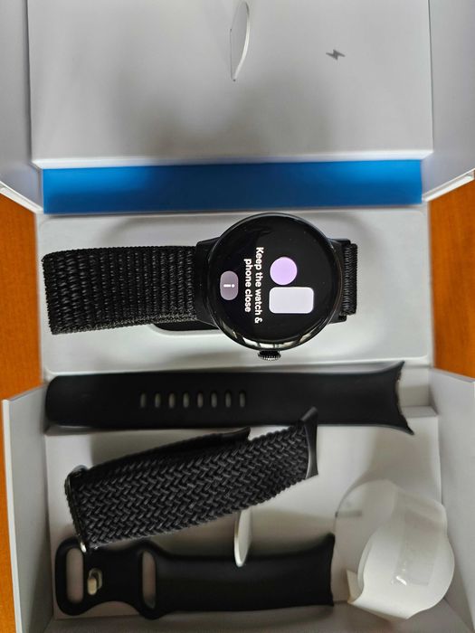 Продавам Google Pixel Watch 2 в перфектно състояние