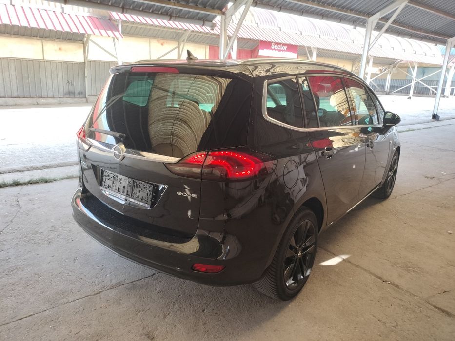 Opel Zafira C an 2014