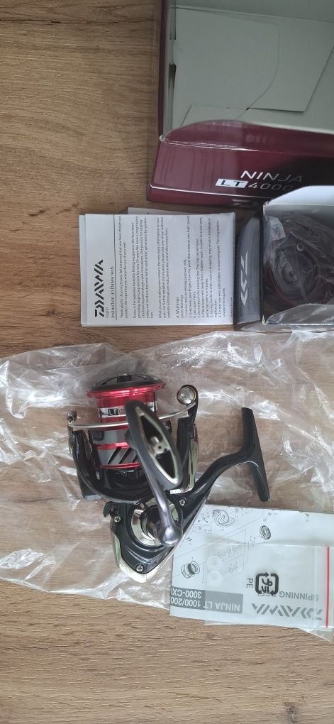 Daiwa Ninja 4000 с резервна шпула.