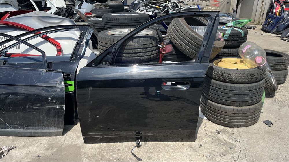 Задна дясна и задна лява и предна лява врата BMW X1 U11 2022-