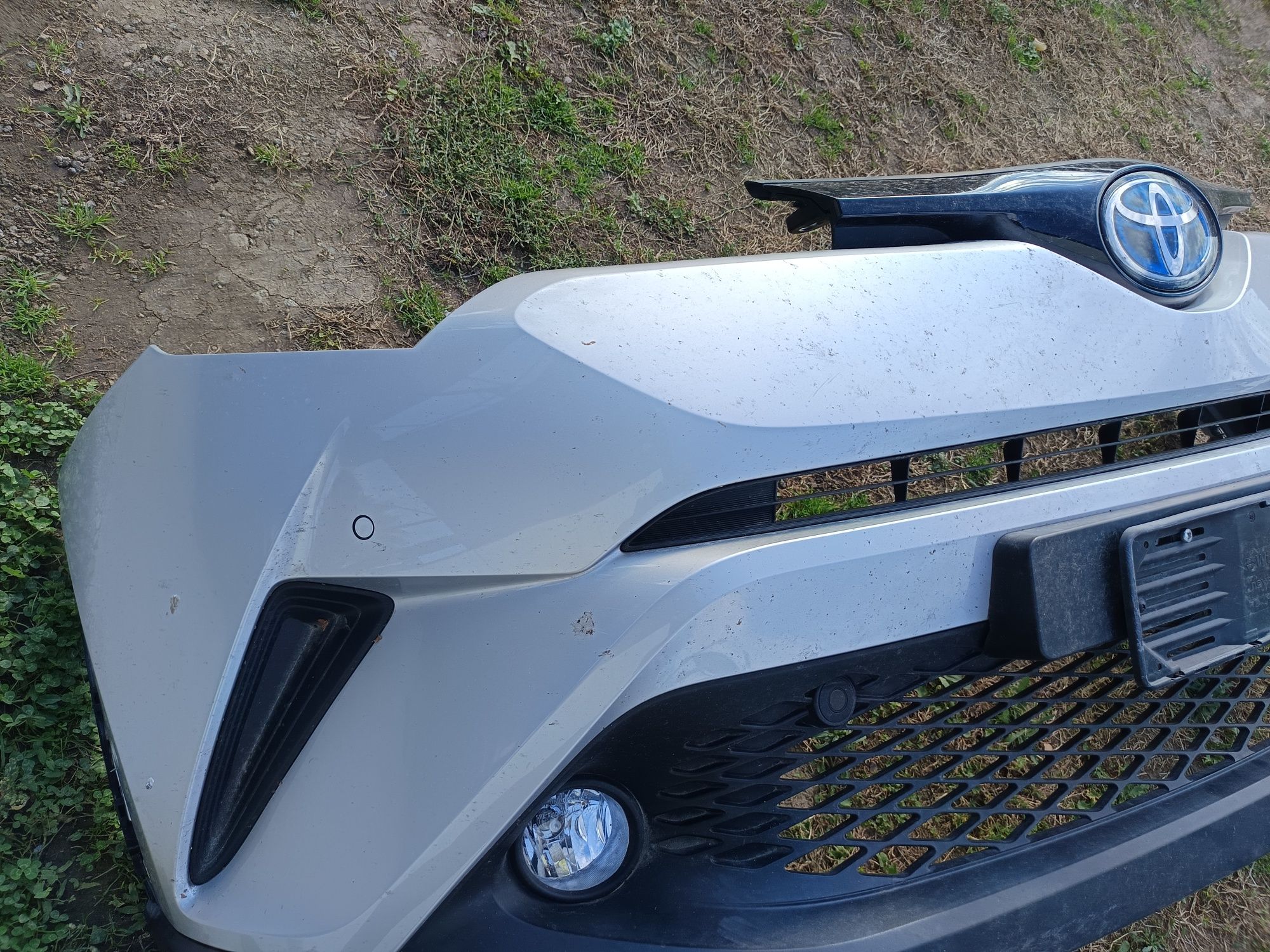 Оригинална предна броня Toyota c-hr chr цхр