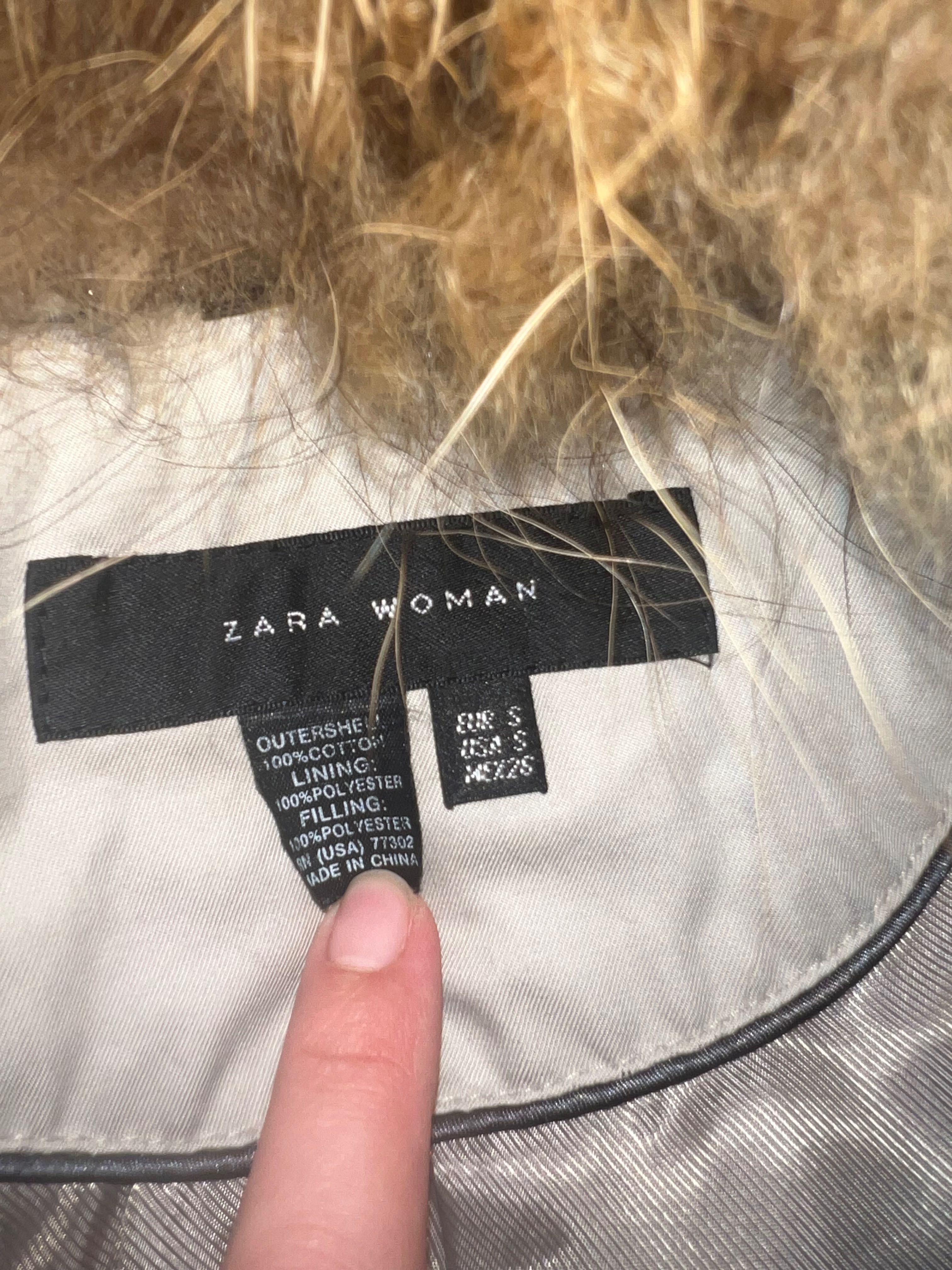 Zara Дамско Палто/Тренчкот с богата яка от естествен косъм XS/S