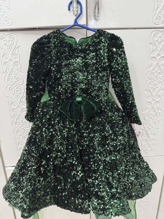 Платье на новый год)