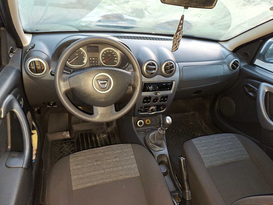 Dacia Duster   4X4 an 2011