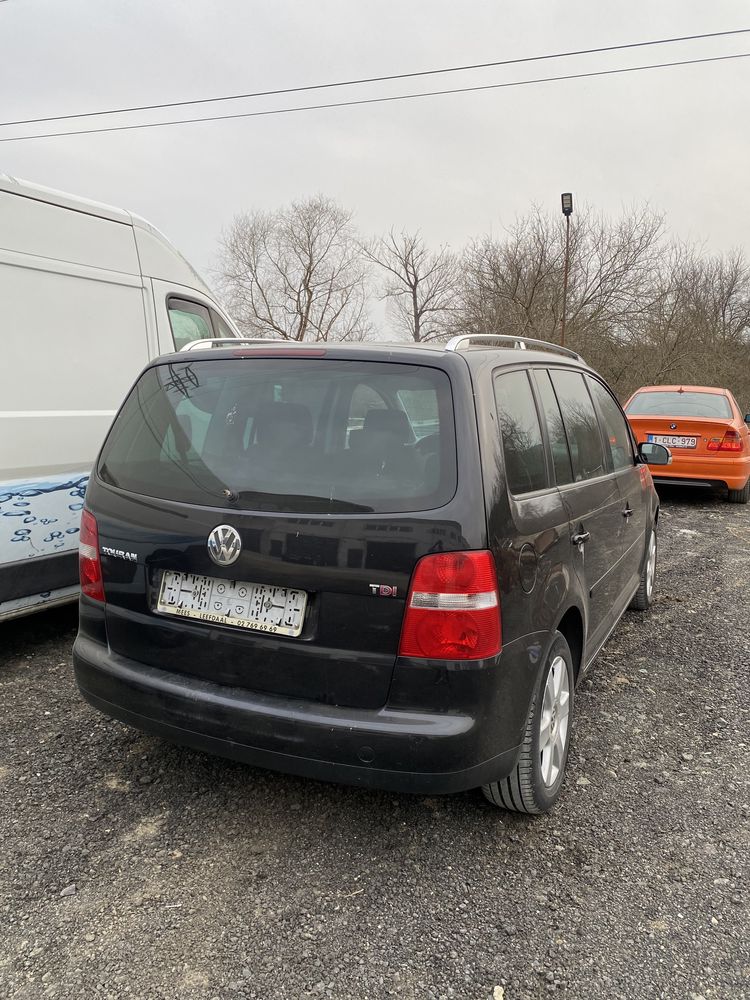 Volkswgen TOURAN 2.0 TDI Нов Внос