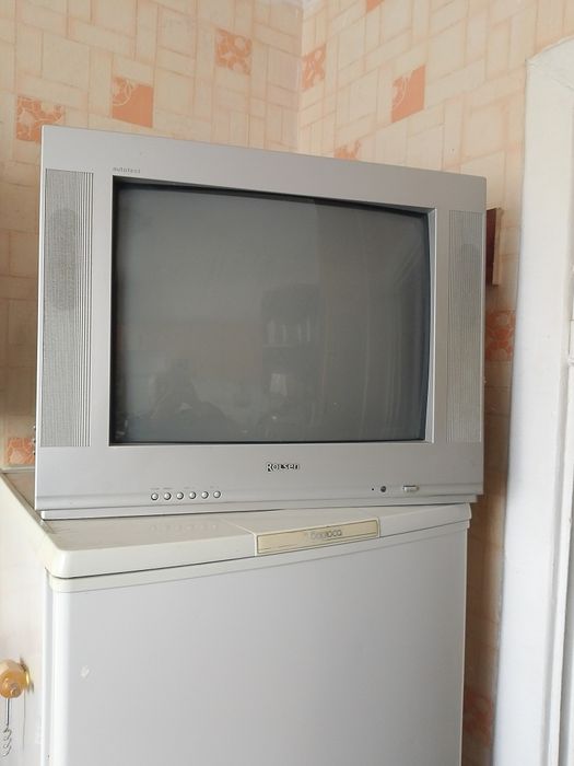Отдам телевизор Rolsen