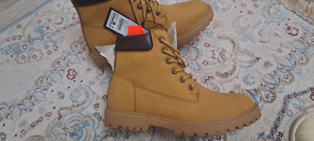 Продам хорошие ботинки