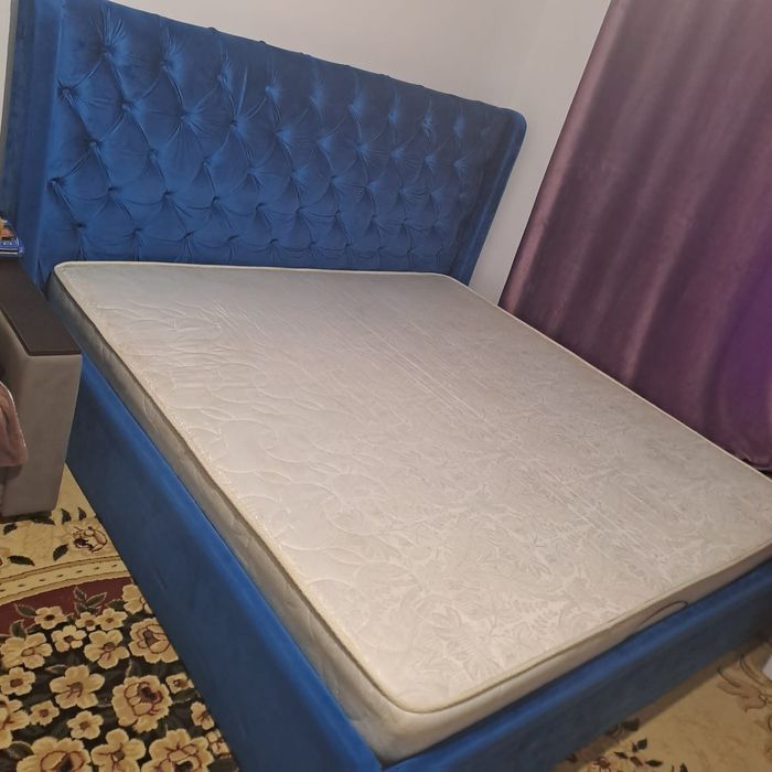 Двухспальной кровать