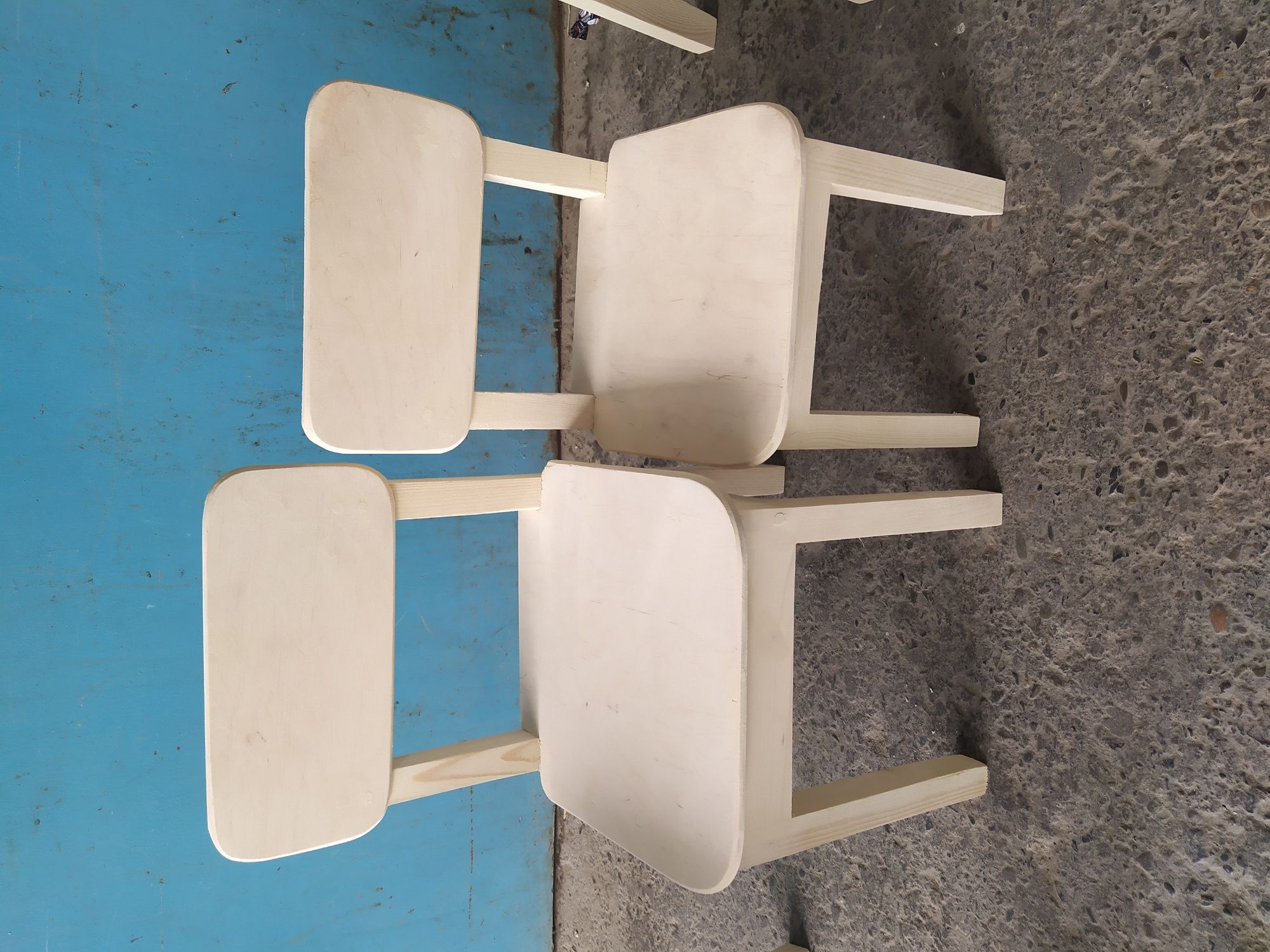 Продам табуретки детские столы стулья