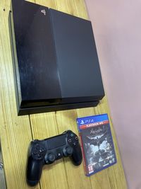 PS 4 / в хорошем состоянии/ джойстик+ игра /playstation 4