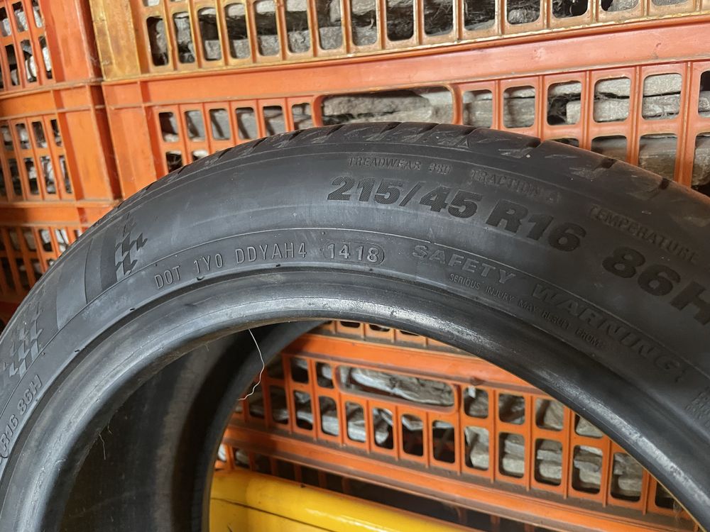 2бр. Kumho Ecsta HS51 215/45/16, 7мм, ДОТ 1318