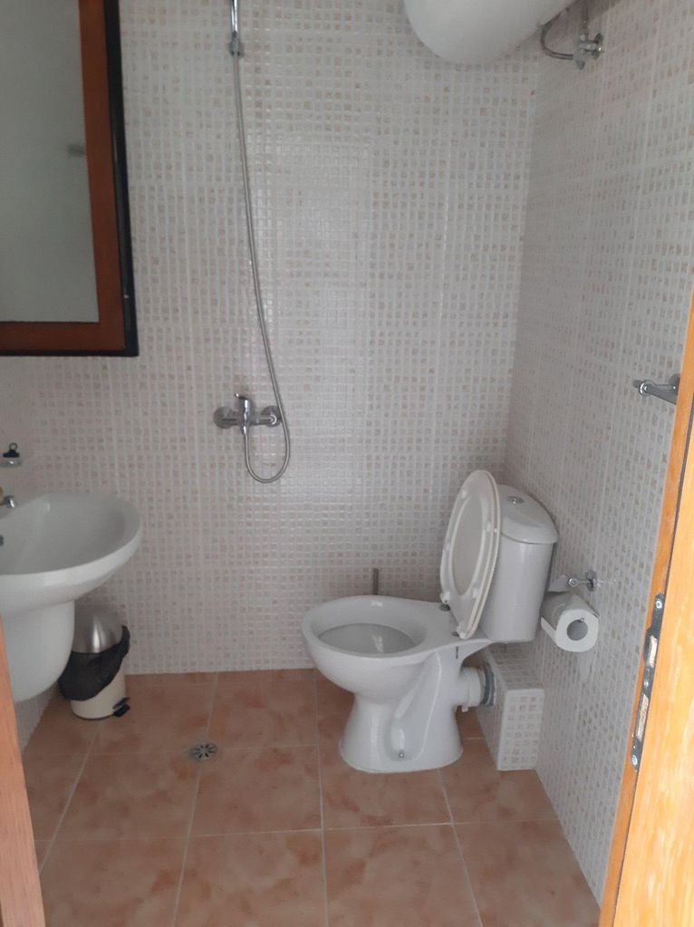 Дава се под наем Къща в Бургас, Меден рудник - зона А - 300 кв.м за 765 € - Снимка #5