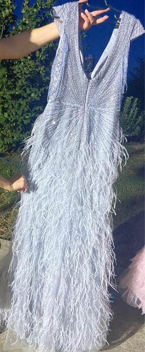 Vand rochie de seara