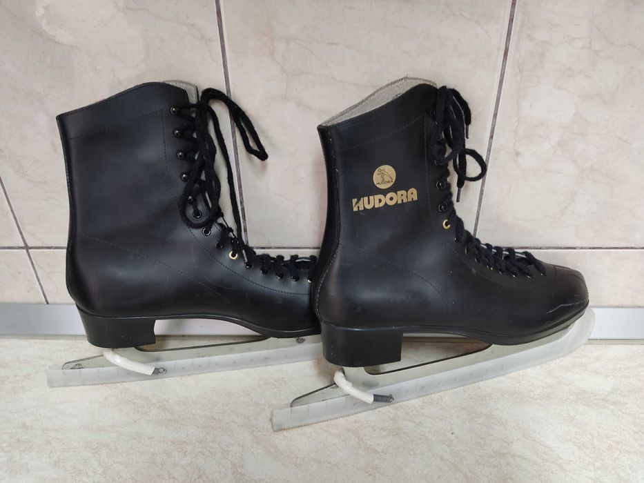 Patine Hudora din piele marimea 45