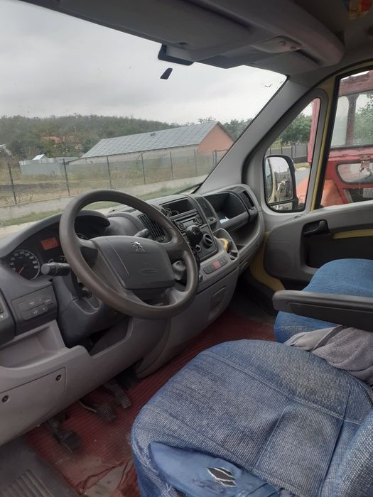 Utilitara pejo boxer 2.2 diesel 2007