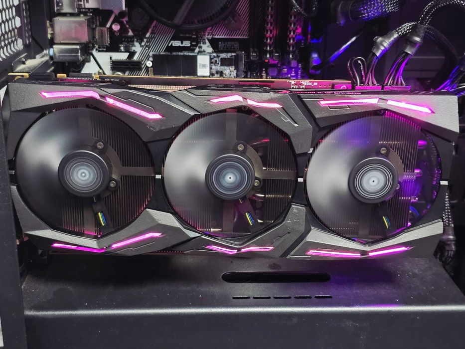 Placa video ASUS GTX 1080 Ti ROG STRIX GAMING 11GB DDR5X 352-bit