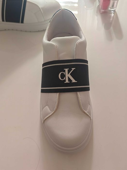 Нови обувки Calvin Klein