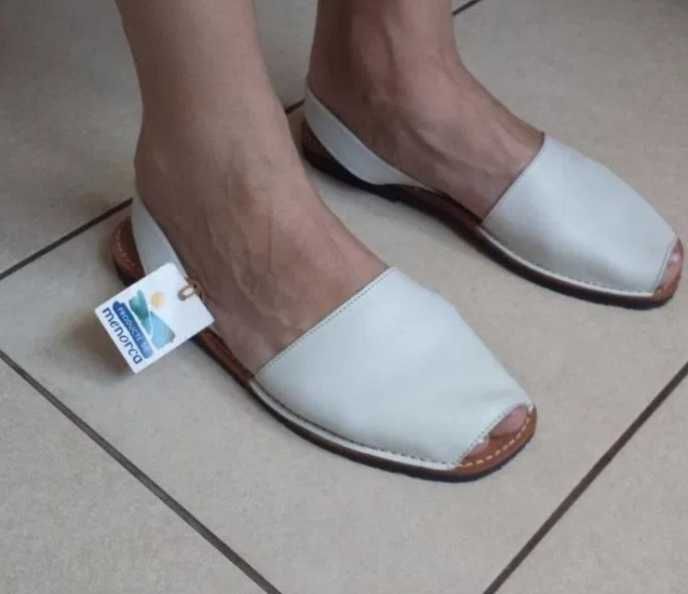 Sandale unisex.albe.mar.42