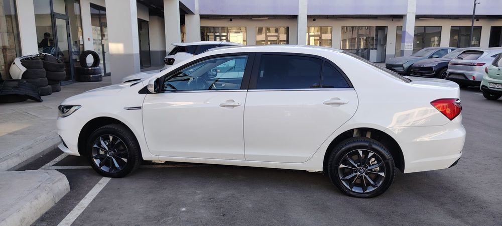 Сухой аренда электромобилей