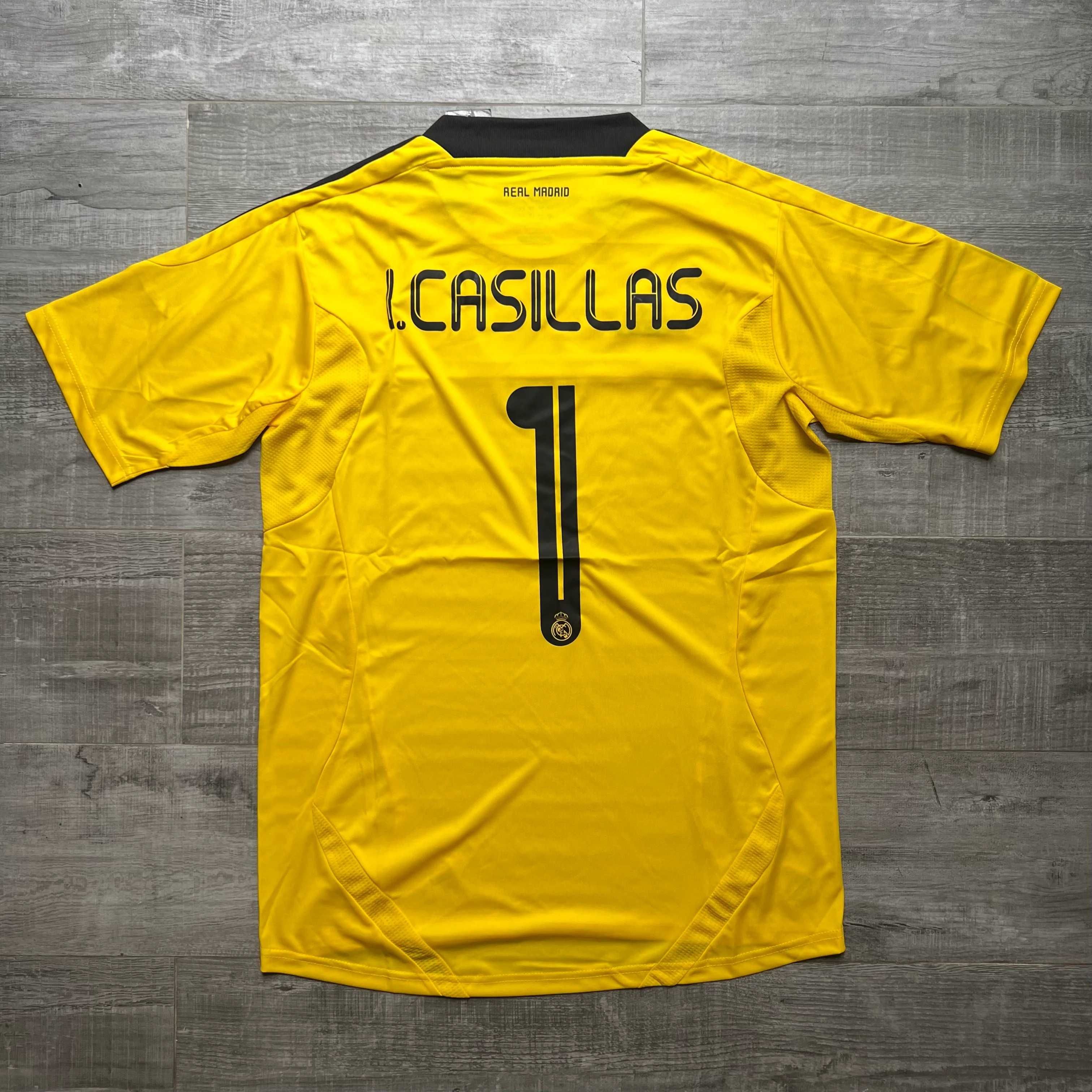 Tricou fotbal portar Real Madrid 2011/12 - CASILLAS 1