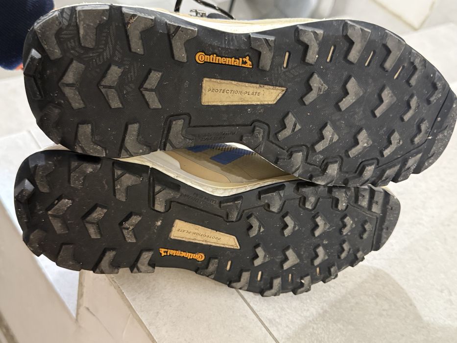 Маратонки Adidas Terrex  43 1/3